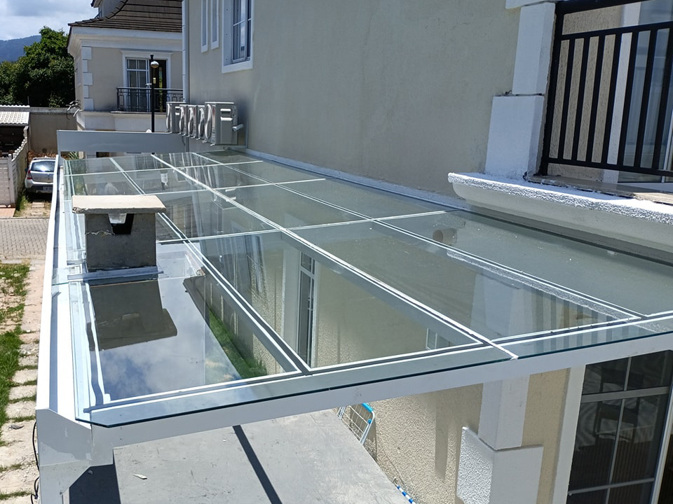 Estrutura de alumínio para telhado de vidro